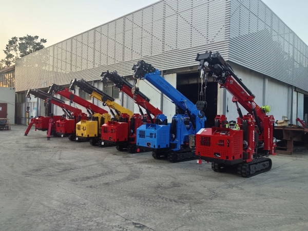 鋰電蜘蛛吊車得工作原理、優(yōu)勢以及應(yīng)用場景